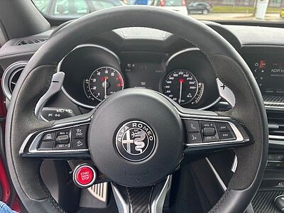 Alfa Romeo Stelvio Quadrifoglio Q4 2,9 V6