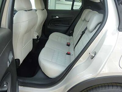 Fiat 600 La Prima 1,2 74 kW (100 PS) Automatik Voll L